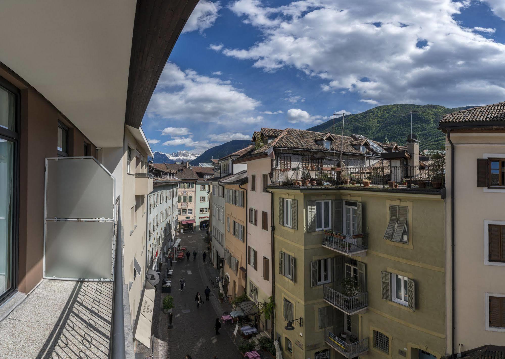 Stay Cooper L Capitol Rooms Bozen Exterior foto